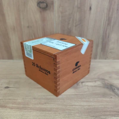 Cohiba Robustos (25&rsquo;li Kutu) Orjinal Freeshop &Uuml;r&uuml;n&uuml;