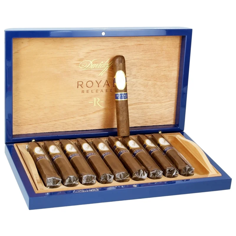 10 Yıllık Emeğin Zirvesi: Davidoff Royal Robustos 10’lu